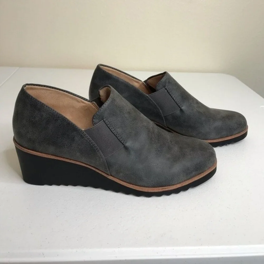 Life Stride Zora Gray Wedge Slip On Velocity 2 Lug Sole Faux Leather Women 8.5